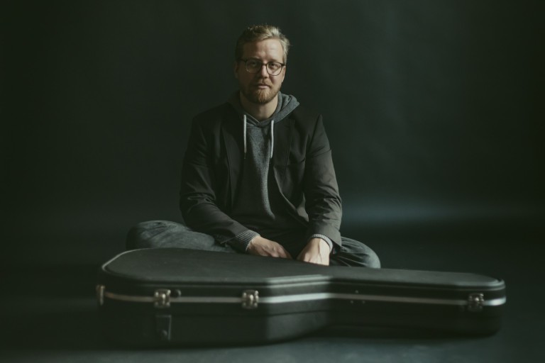 Philipp Wiechert - Guitarist | Composer | Theatre Musician - Copyright: Rebecca Schöler