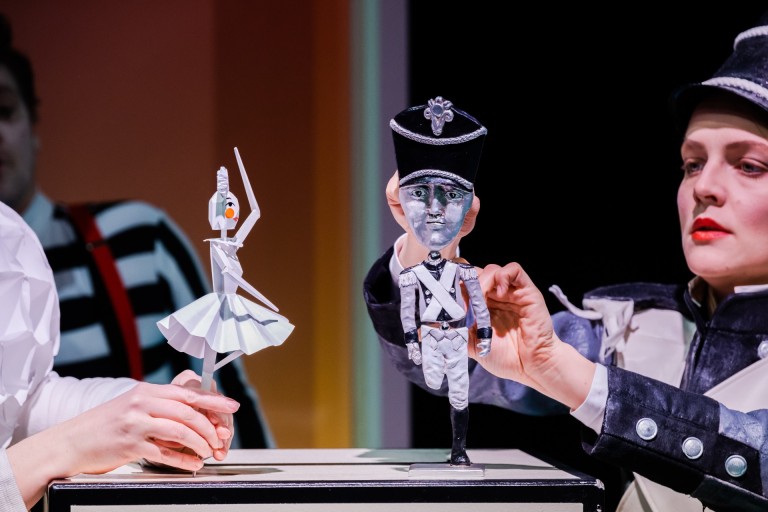 Der Zinnsoldat und die Papiertänzerin - Copyright: Kirsten Nijhof